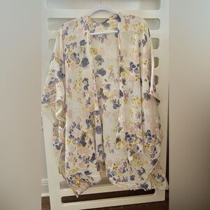 Lucky Brand floral kimono